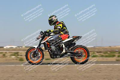 media/Oct-06-2025-2WTD (Mon) [[90522c3a0b]]/B Group/1220pm (Wheelie Bump)/